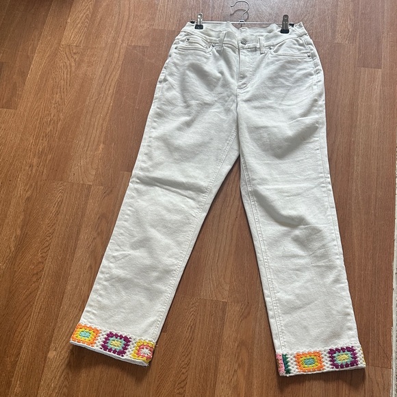 Embroidered Women's Straight Leg Jeans - Picture 1 of 3